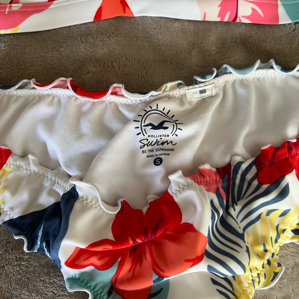 Bikini set - Picture 2 of 3